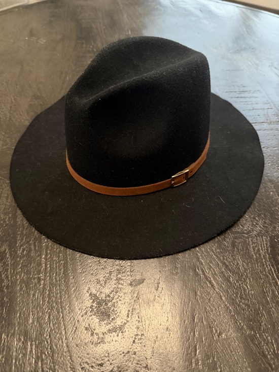 Accessories - Women's Black Felt Fedora Hat with Tan Leather Band